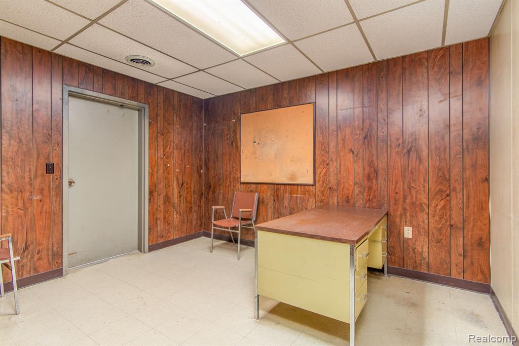 5087 N MICHIGAN Road, Saginaw, MI 48604 — Photo 12