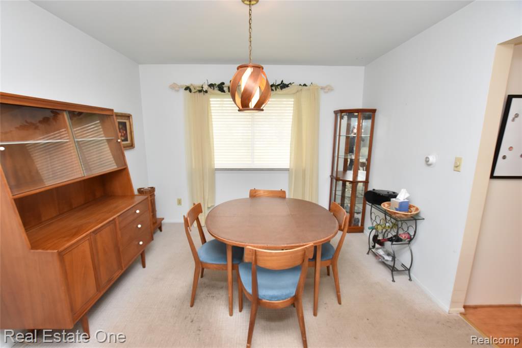 3275 Golfhill Drive, Waterford, MI 48329 — Photo 11