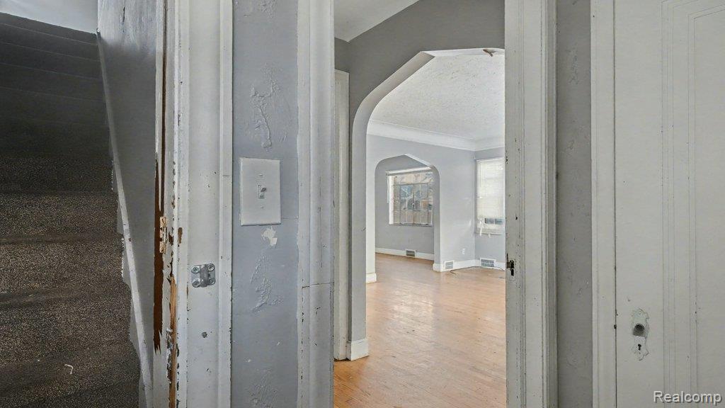 5818 Beaconsfield Street, Detroit, MI 48224 — Photo 2