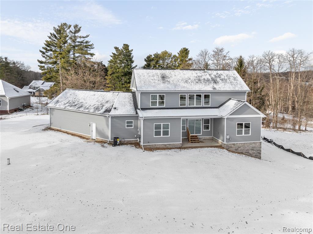 8527 Mystic Pines Court, Pinckney, MI 48169 — Photo 32