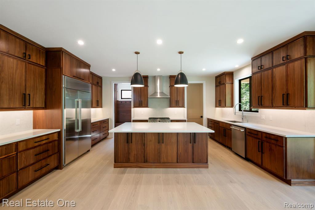 4016 W Webster Road, Royal Oak, MI 48073 — Photo 9