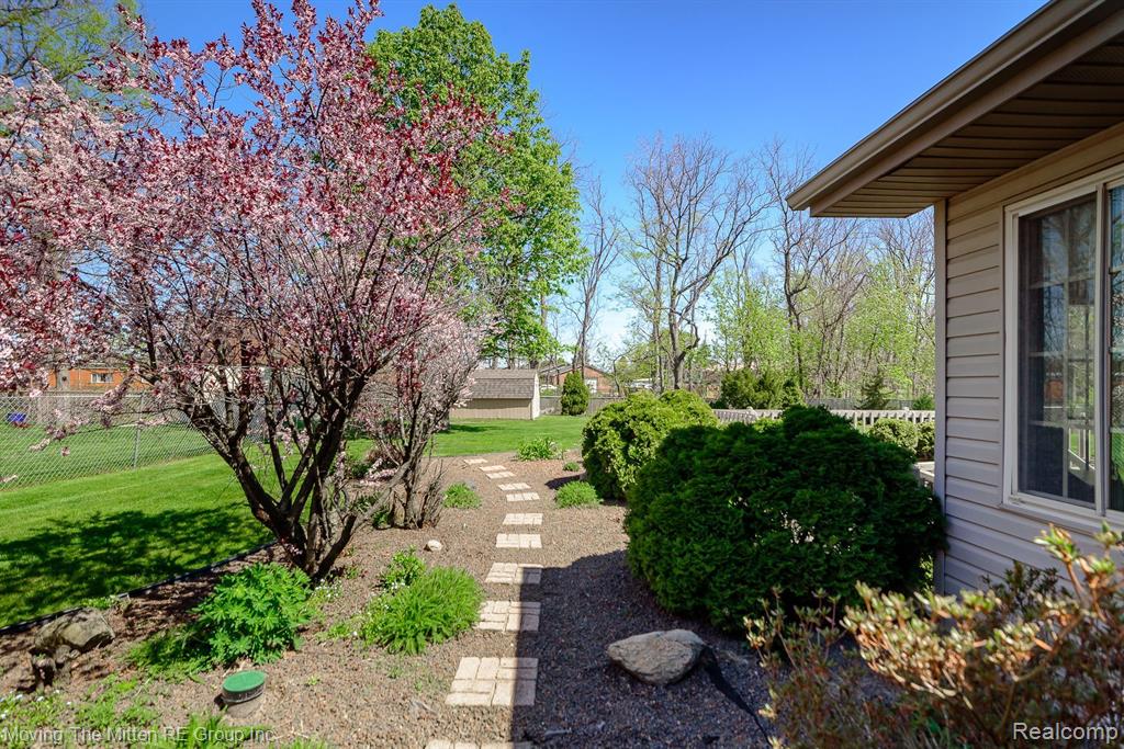 44119 HARMONY Lane, Van Buren, MI 48111 — Photo 63