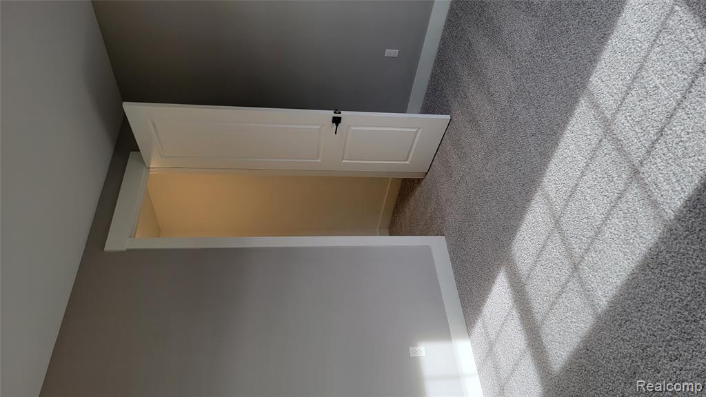 56232 HICKORY CREEK Lane, New Hudson, MI 48165 — Photo 40