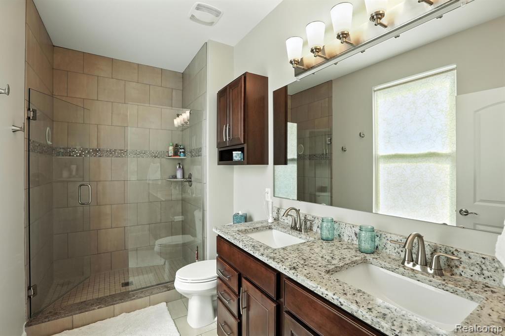 7742 Gannon, Utica, MI 48317 — Photo 13