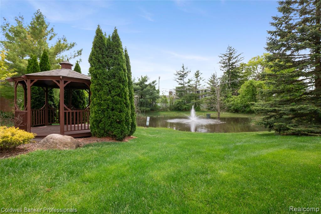 8178 Springdale Drive, White Lake, MI — Photo 42