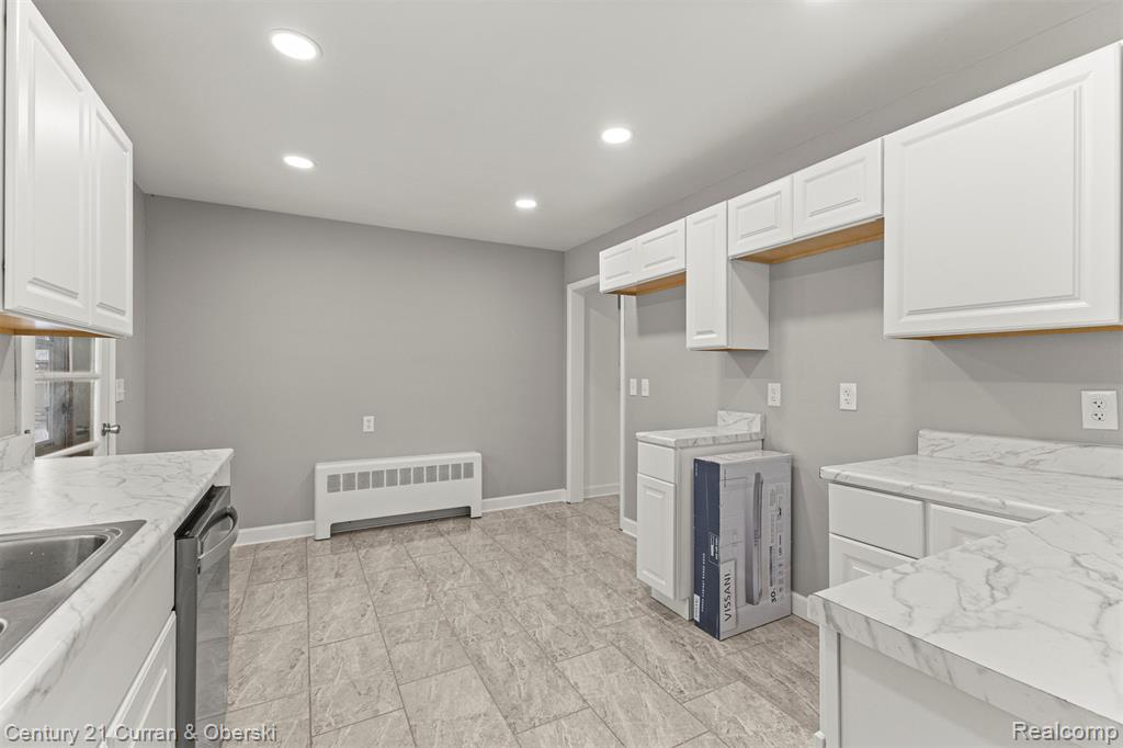 30631 Bayview Drive, Gibraltar, MI — Photo 18