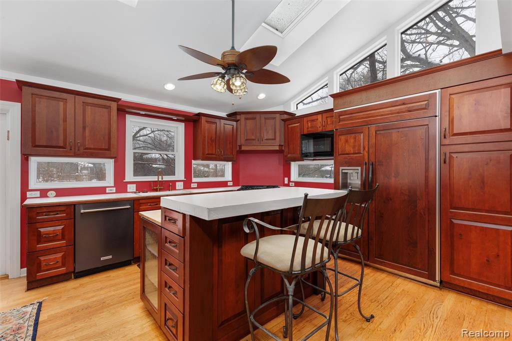 12935 Victoria Avenue, Huntington Woods, MI — Photo 6