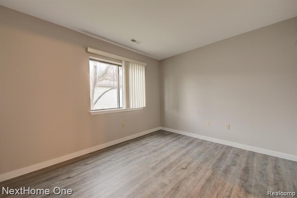 400 SPRING BROOKE Drive, Brighton, MI 48116 — Photo 17