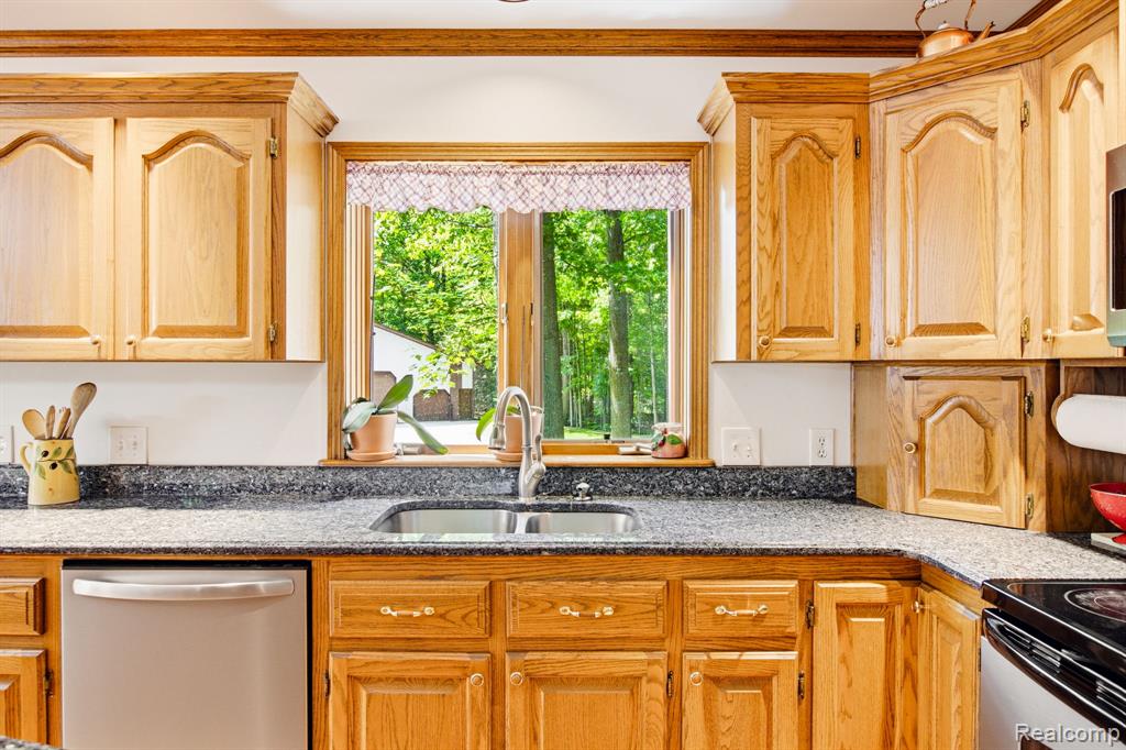 3121 Abbottsford Road, Clyde, MI 48049 — Photo 17