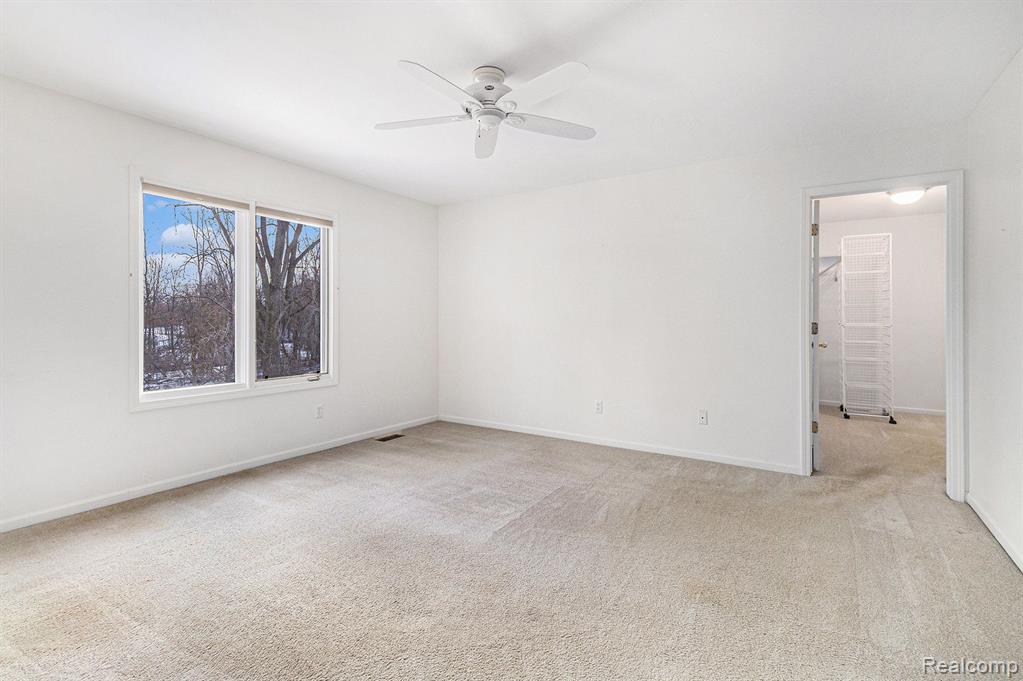 8805 Pebble Creek Drive, Pinckney, MI 48169 — Photo 21