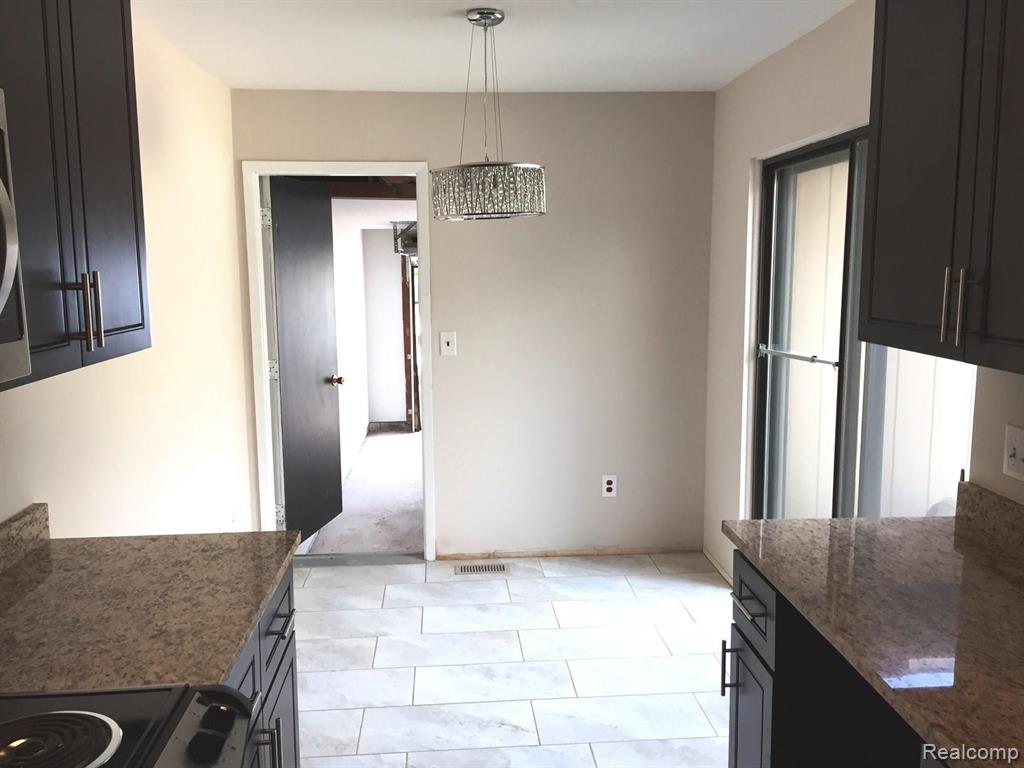 5166 ROCK Run, West Bloomfield, MI — Photo 11