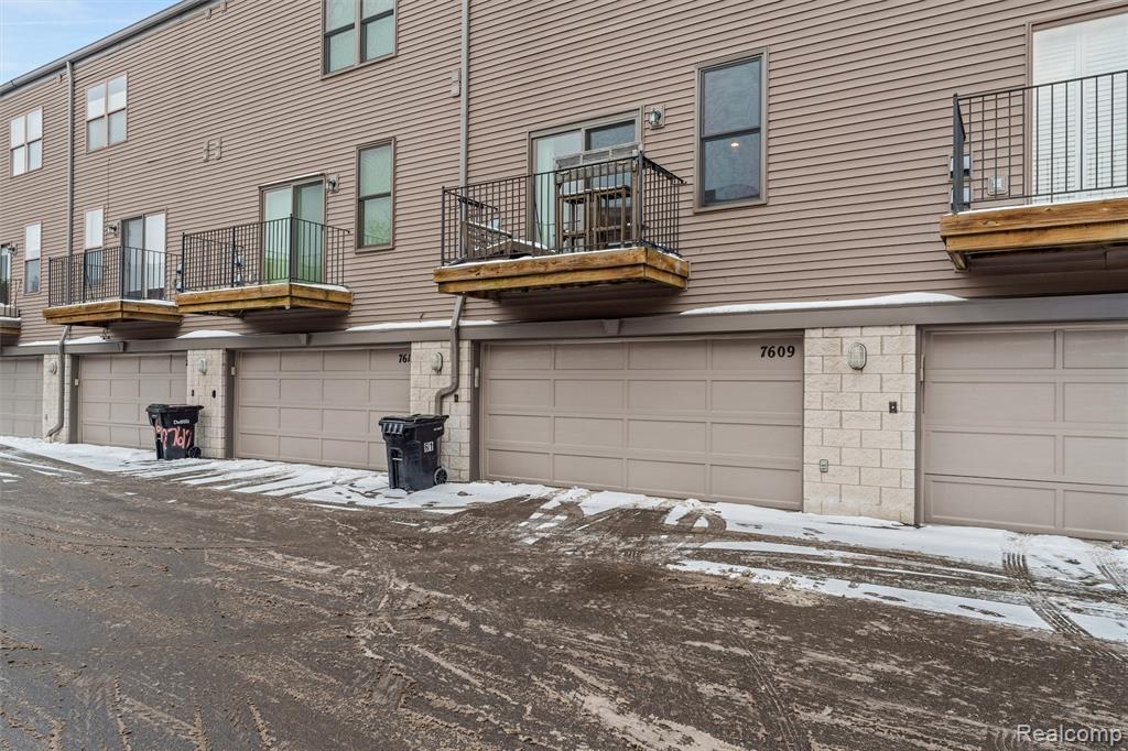7609 Woodward Avenue, Detroit, MI 48202 — Photo 23