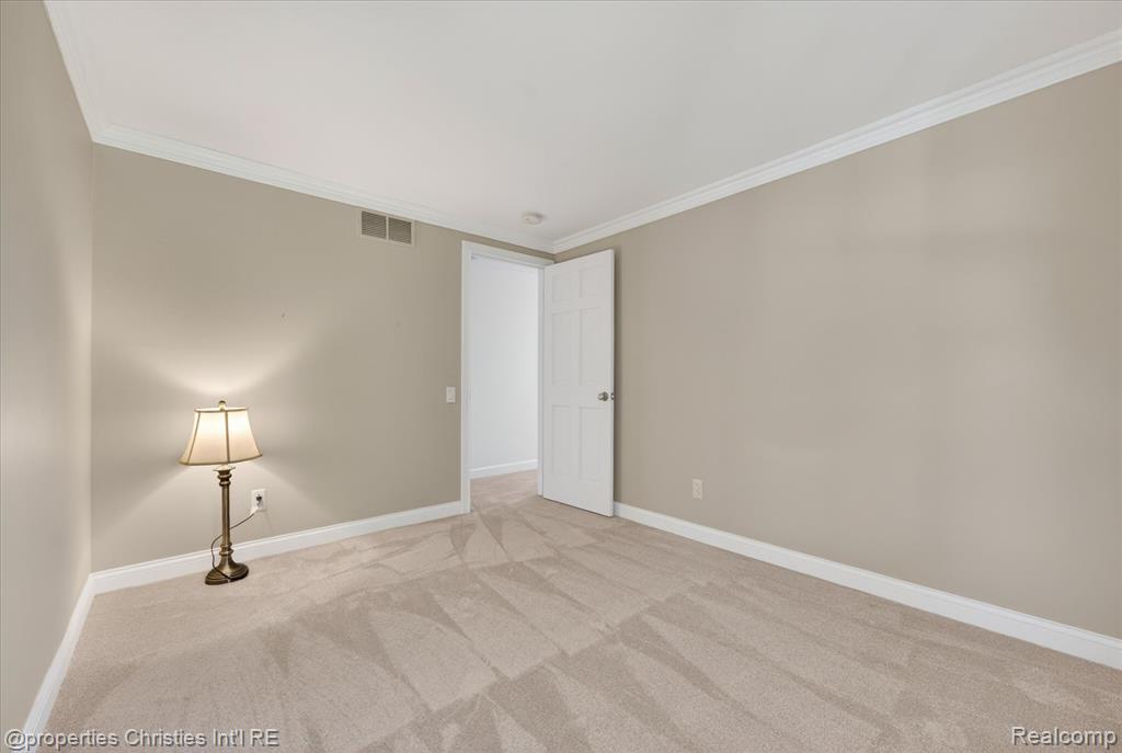 4352 Greenstown Drive, West Bloomfield, MI 48323 — Photo 30