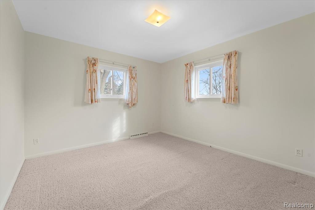 5033 Robinwood Street, Monroe, MI 48161 — Photo 17