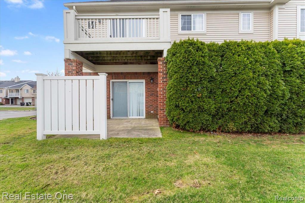 23027 FAIRLANE Boulevard, Woodhaven, MI 48183 — Photo 20