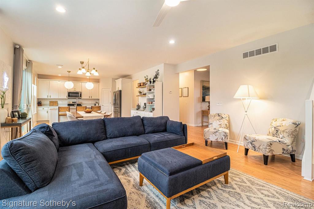 6336 HAWTHORNE Avenue, Ypsilanti, MI 48197 — Photo 9