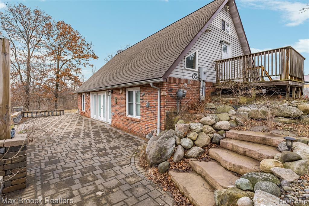 5186 Pinckney Road, Howell, MI 48843 — Photo 45