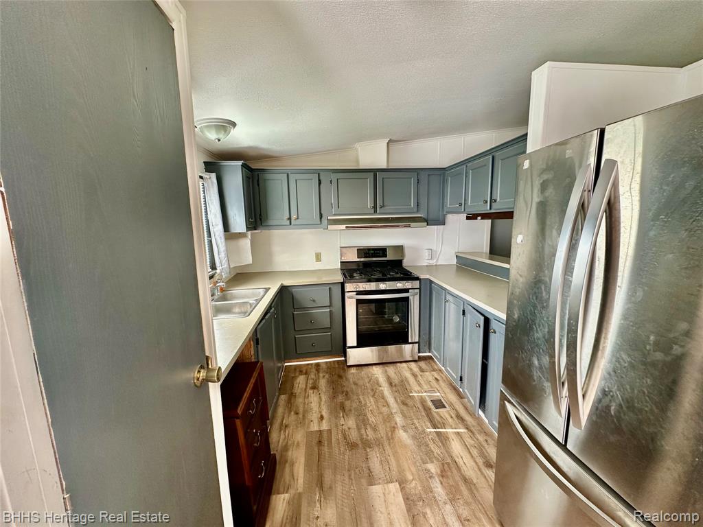 823 Linden, Fowlerville, MI 48836 — Photo 6