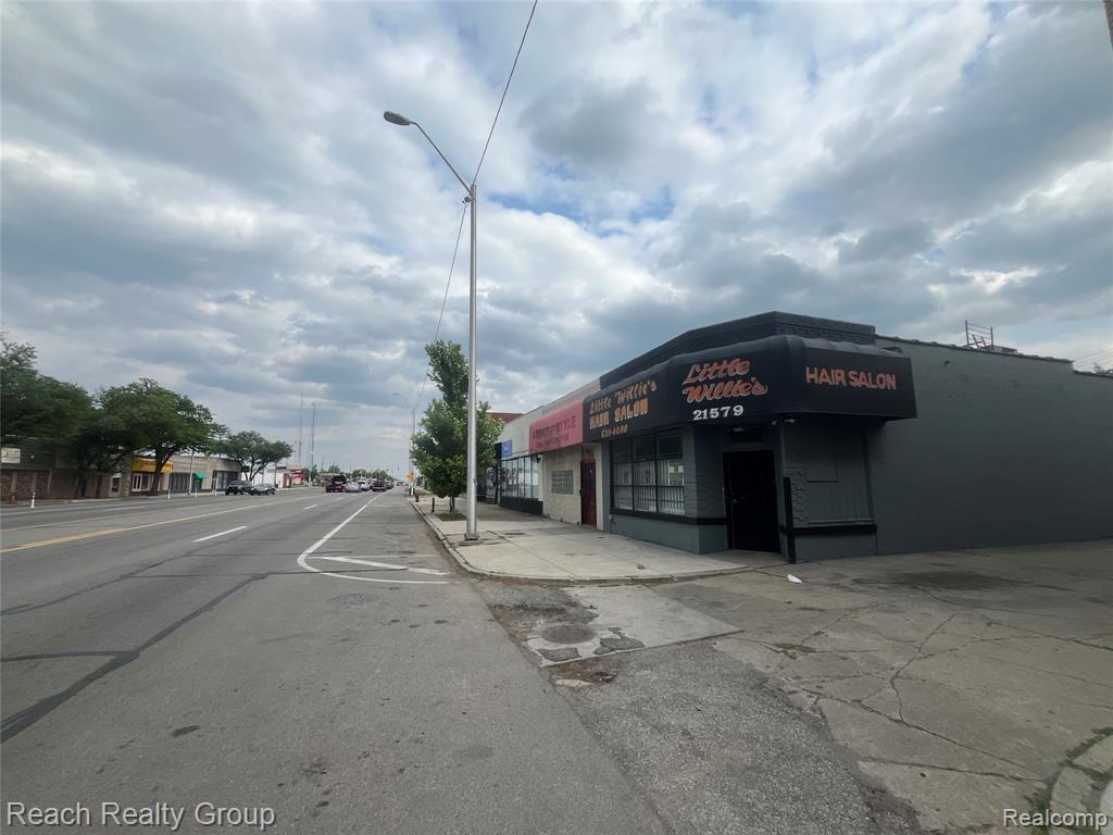 21603 Grand River Avenue, Detroit, MI 48219 — Photo 2