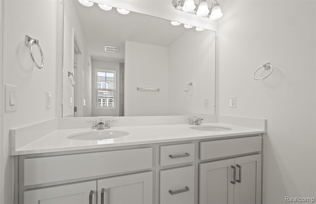 396 N Sydney Court, Plymouth, MI 48170 — Photo 15