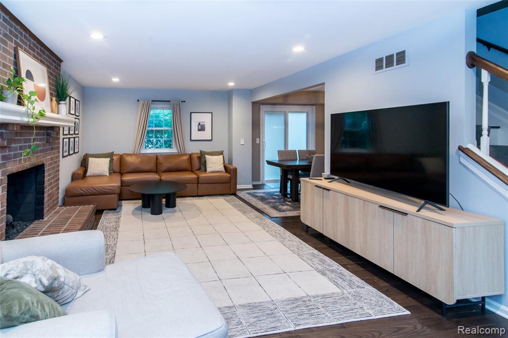 45234 Prestbury Road, Canton, MI 48187 — Photo 12