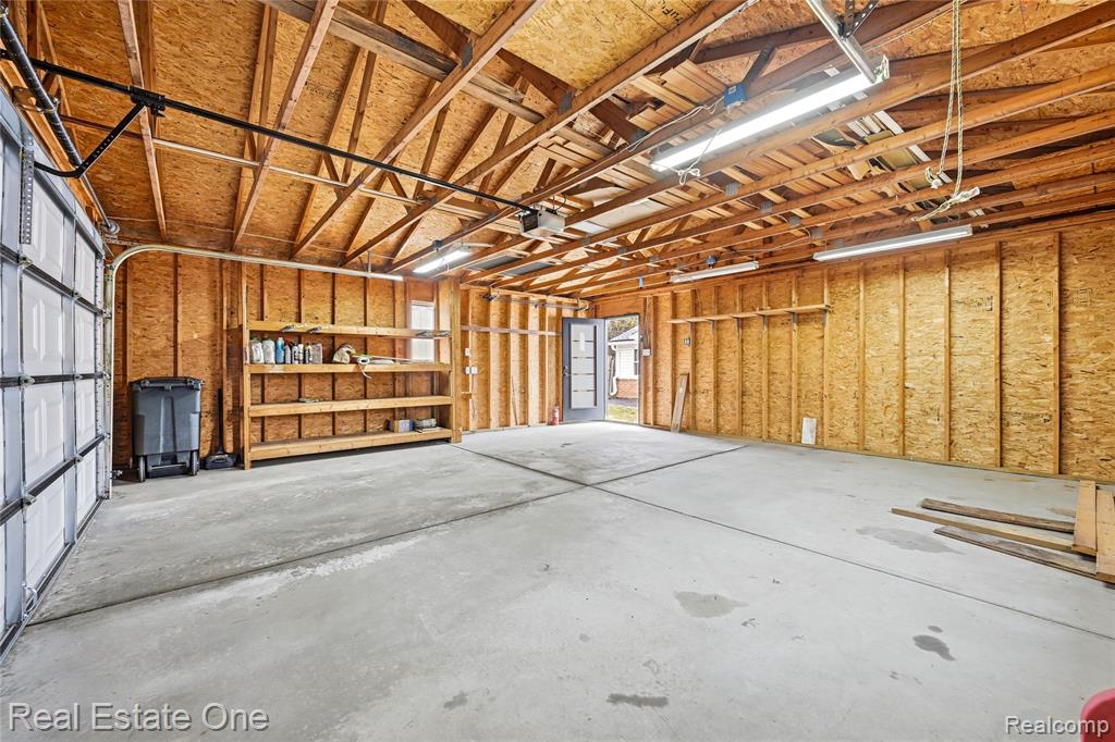 10428 King Road, Davisburg, MI 48350 — Photo 47