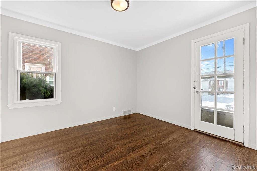 6740 Larme Avenue, Allen Park, MI 48101 — Photo 9