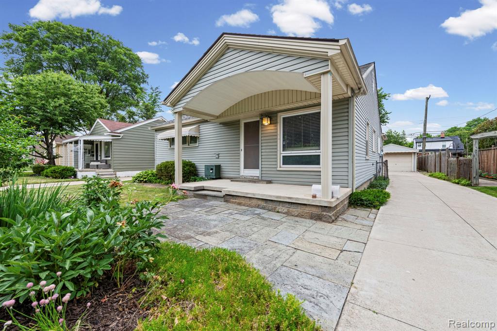 4010 Linwood Avenue, Royal Oak, MI 48073 — front exterior