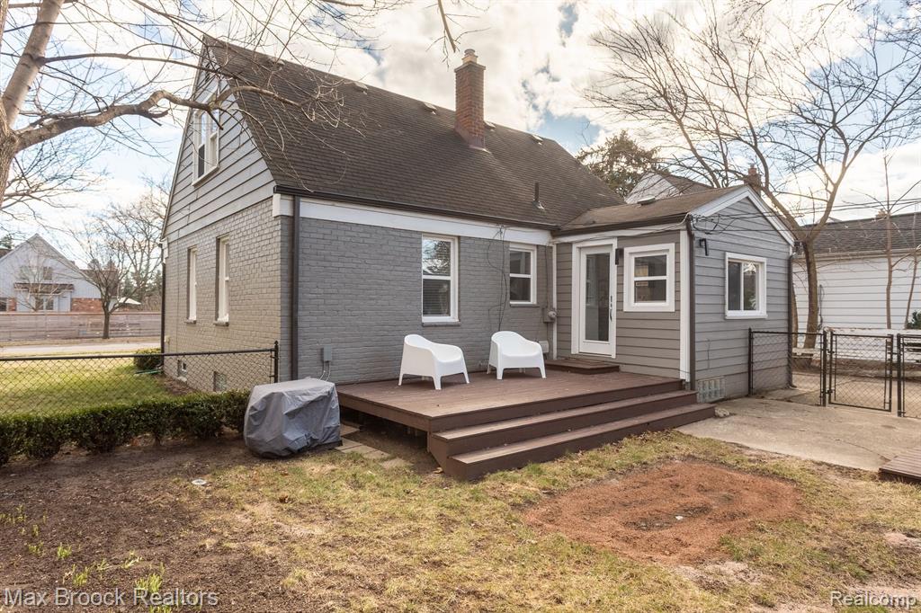850 W LINCOLN Street, Birmingham, MI 48009 — Photo 29