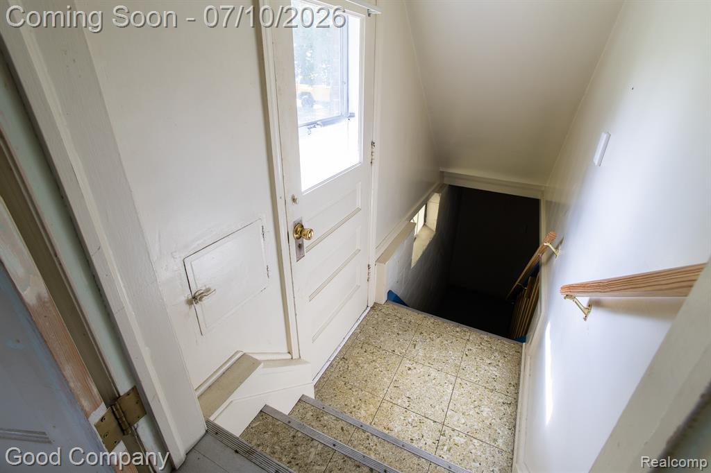 723 Pine Street, Wyandotte, MI 48192 — Photo 33