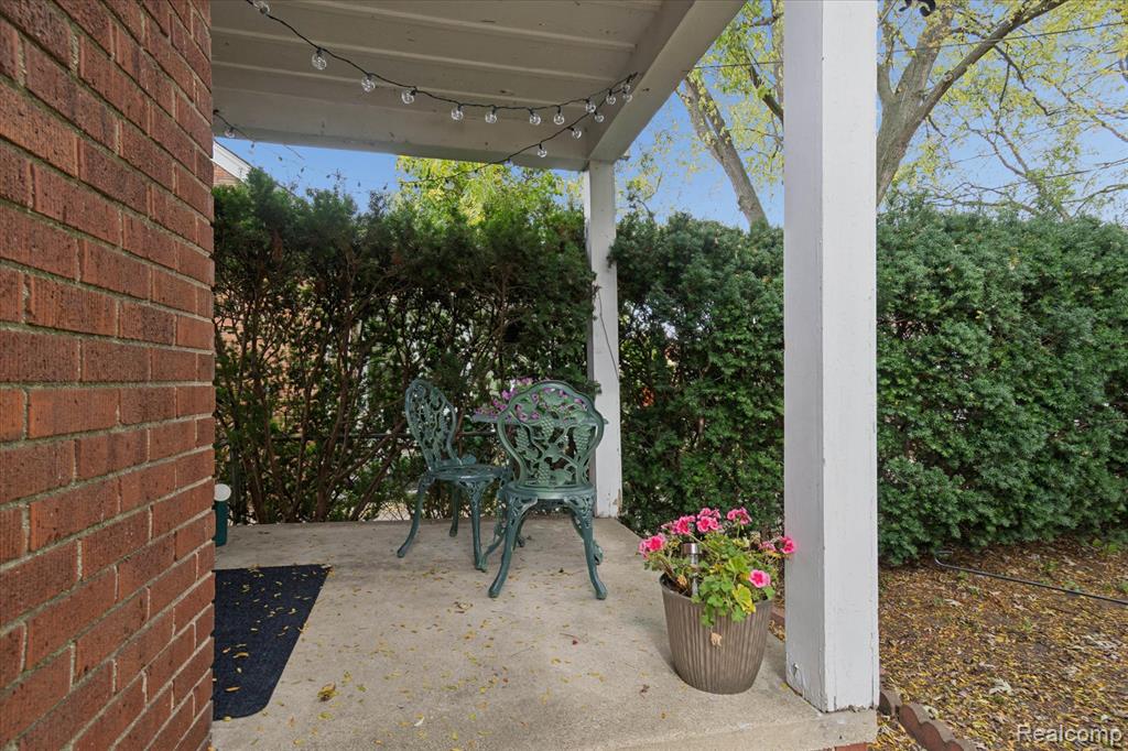 540 N York Street, Dearborn, MI 48128 — Photo 38