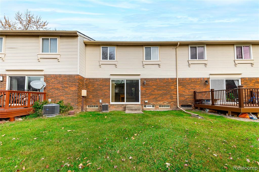 1954 E Franklin Drive, Canton, MI 48187 — Photo 28