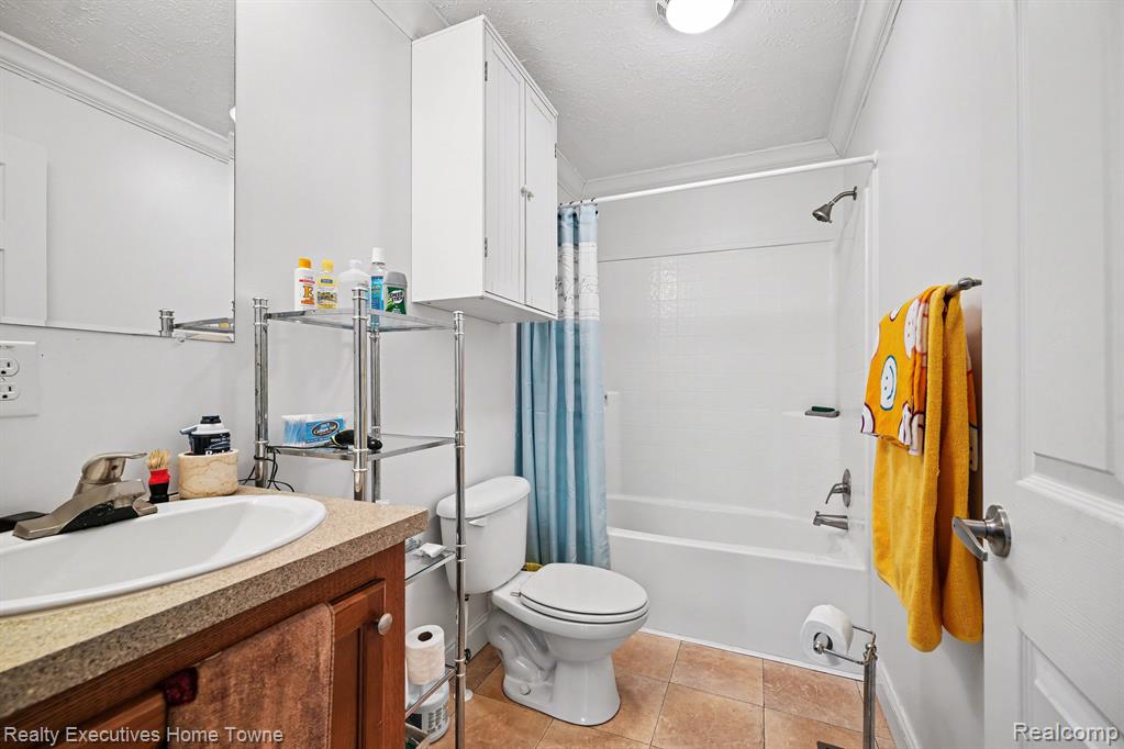46229 Worlington Dr, Macomb, MI 48044 — Photo 24