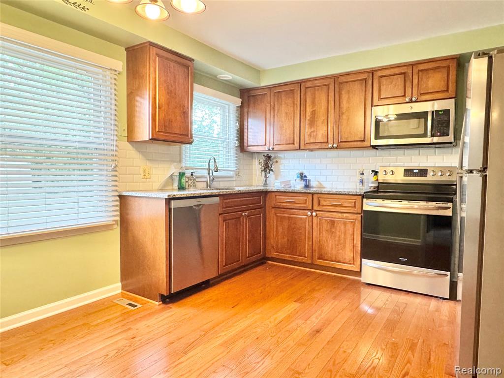 50511 Cedargrove Road, Shelby Twp, MI 48317 — Photo 10
