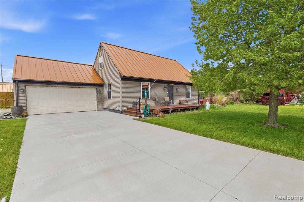 792 Fairview Drive, Imlay City, MI 48444 — Photo 2