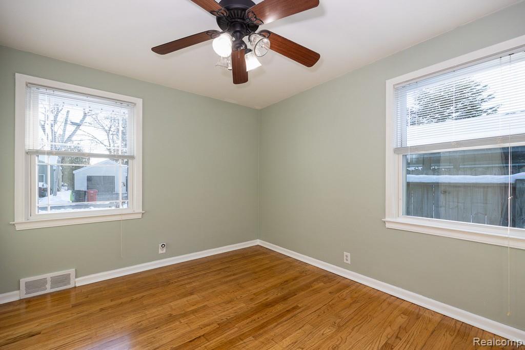 743 E Liberty Street, Milford, MI 48381 — Photo 10