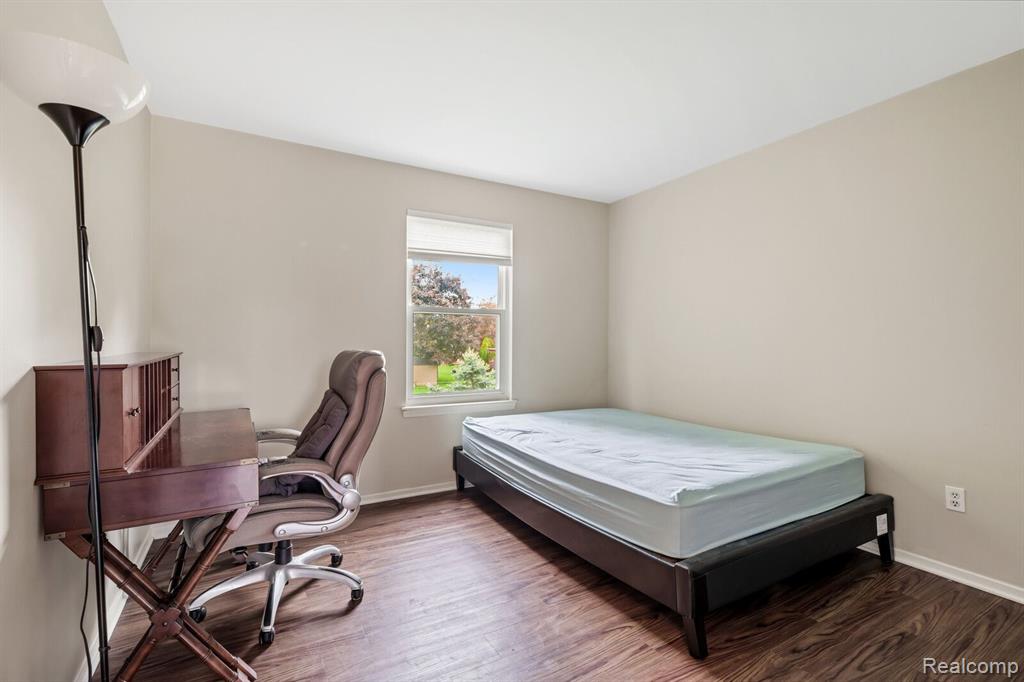 5472 CHARRINGTON, West Bloomfield, MI 48324 — Photo 19