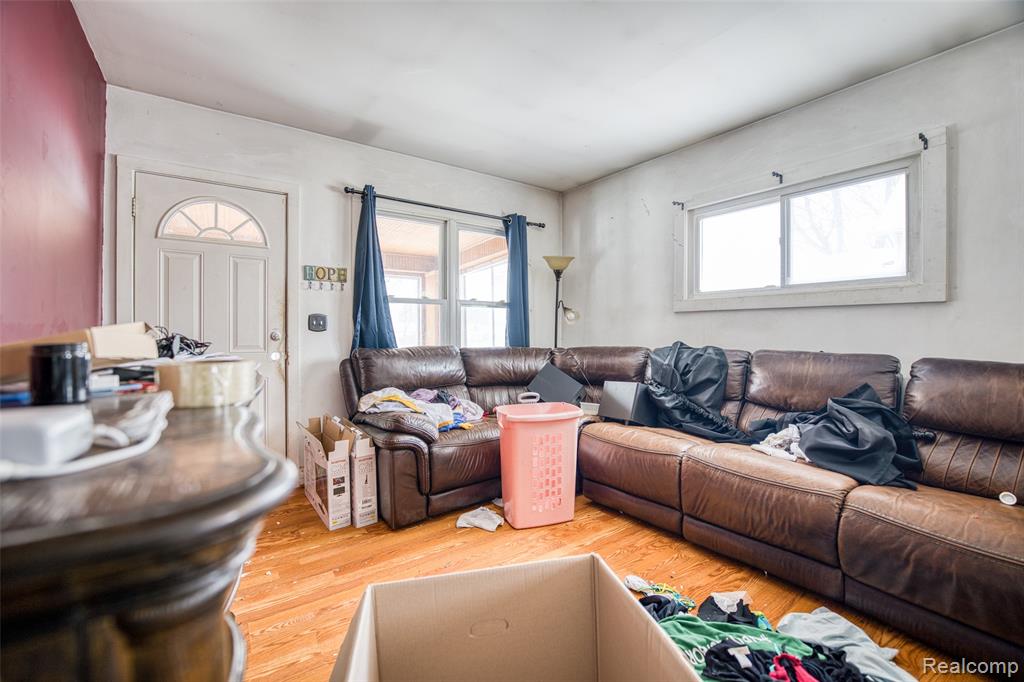 724 Robinwood Street, Pontiac, MI 48340 — Photo 9