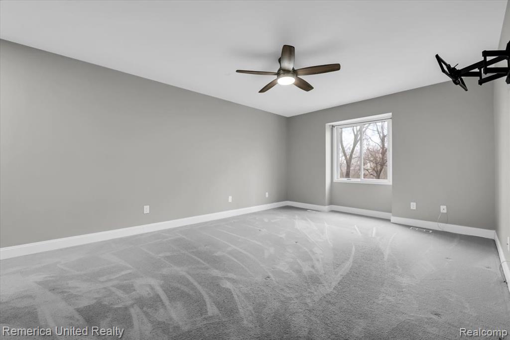 7968 Lawrence, West Bloomfield, MI — Photo 22