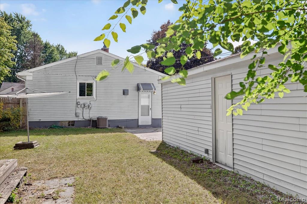 731 1st Avenue, Pontiac, MI 48340 — Photo 3