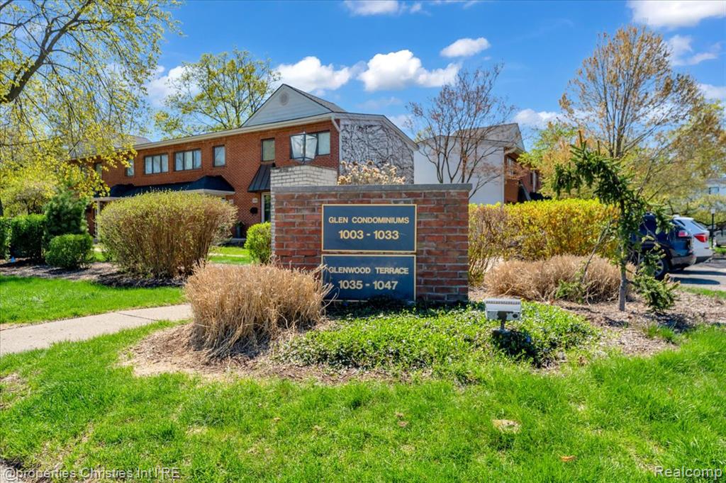 1035 N Old Woodward Avenue, 5, Birmingham, MI 48009 — Photo 2