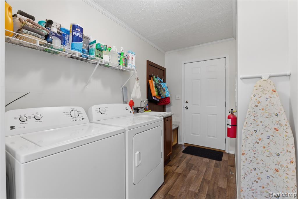 1935 Juneau Court, Hartland, MI 48353 — Photo 20