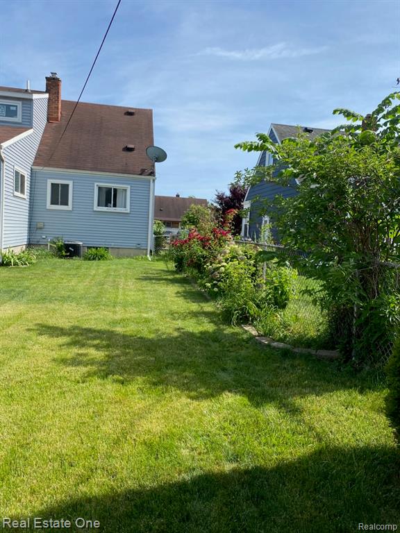 28936 Bridge Street, Garden City, MI — Photo 15