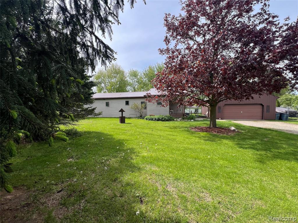 5275 Lippincott Road, Lapeer, MI 48446 — Photo 3