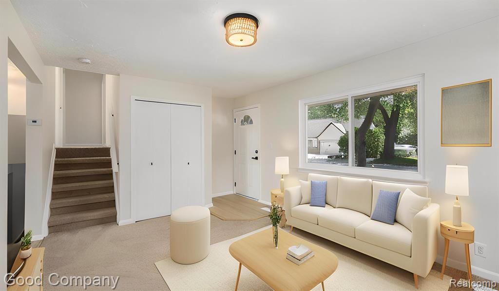 7250 SANDY BEACH Drive, Waterford, MI — Photo 3