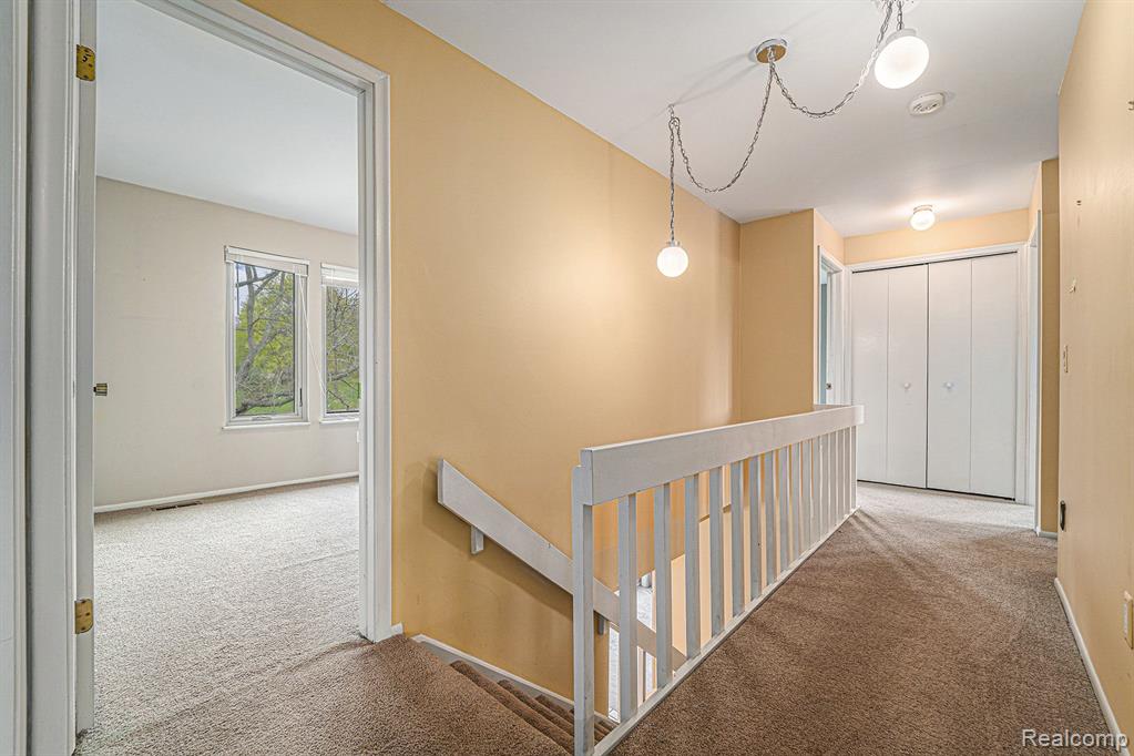 8165 Holcomb Road, Clarkston, MI 48348 — Photo 19