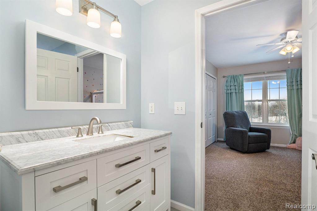 9447 APPLE Court, Fenton, MI 48430 — Photo 16