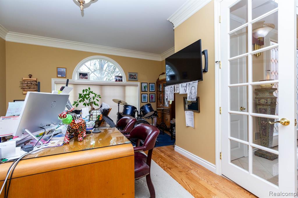 49759 Lakebridge Drive, Shelby Twp, MI 48315 — Photo 30
