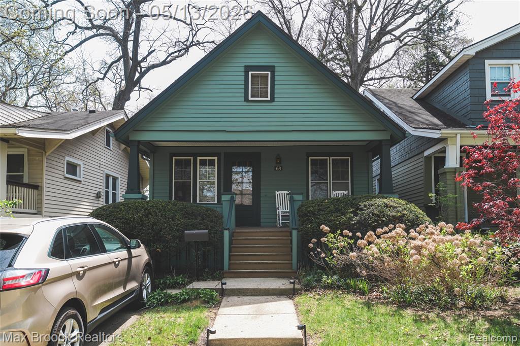68 Kensington Boulevard, Pleasant Ridge, MI — front exterior