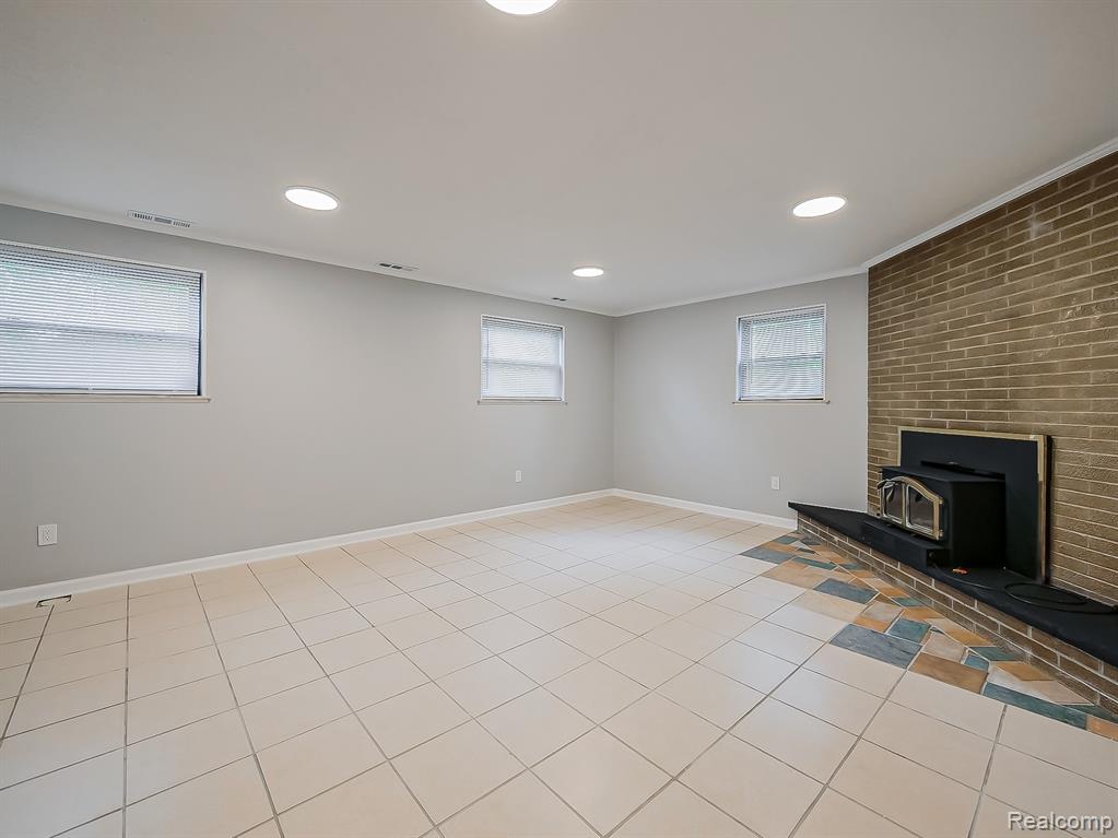 7580 Thornwood Street, Canton, MI 48187 — Photo 2